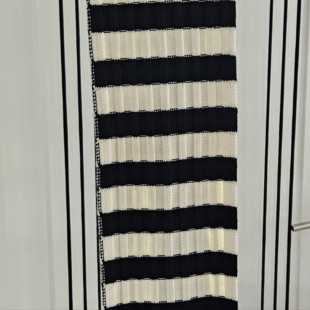 Kate Spade Scarf - Picture 4 of 6